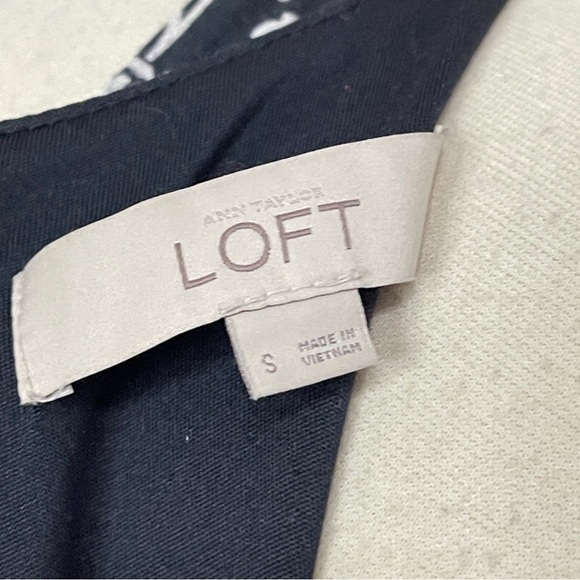 LOFT Black & White Floral Fit & Flare Sleeveless Mini Dress, Small - Picture 6 of 8